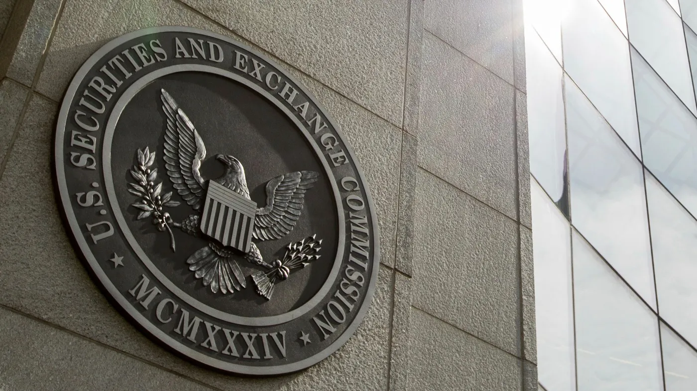 SEC Requests Solana ETF Filings Be Updated, Signaling Possible Approval by Summer