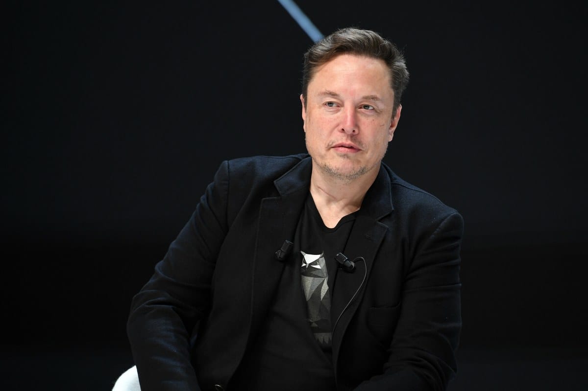 AI Tokens Slide as Musk Sues Apple and OpenAI