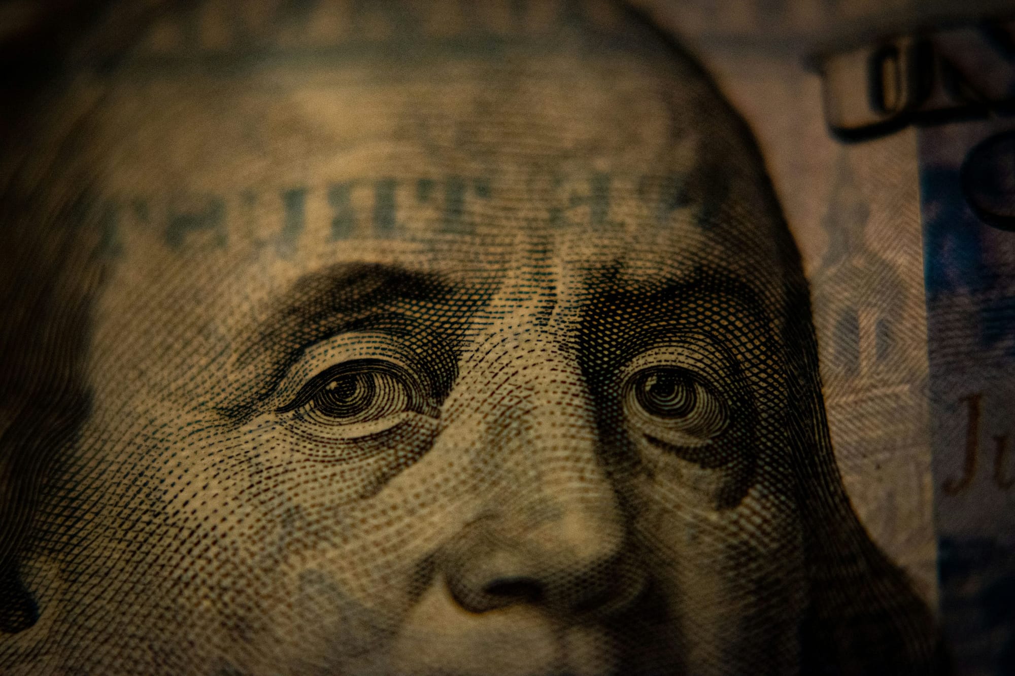 Can Fed Rate Cuts Revive Crypto in a Weak Economy?