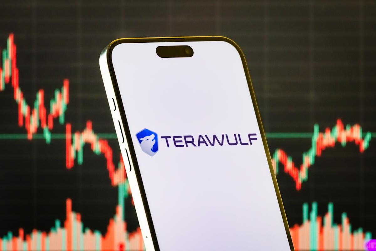 TeraWulf Expands AI Ambitions with $9.5 Billion Google-Backed Fluidstack Venture as Shares Surge 25%