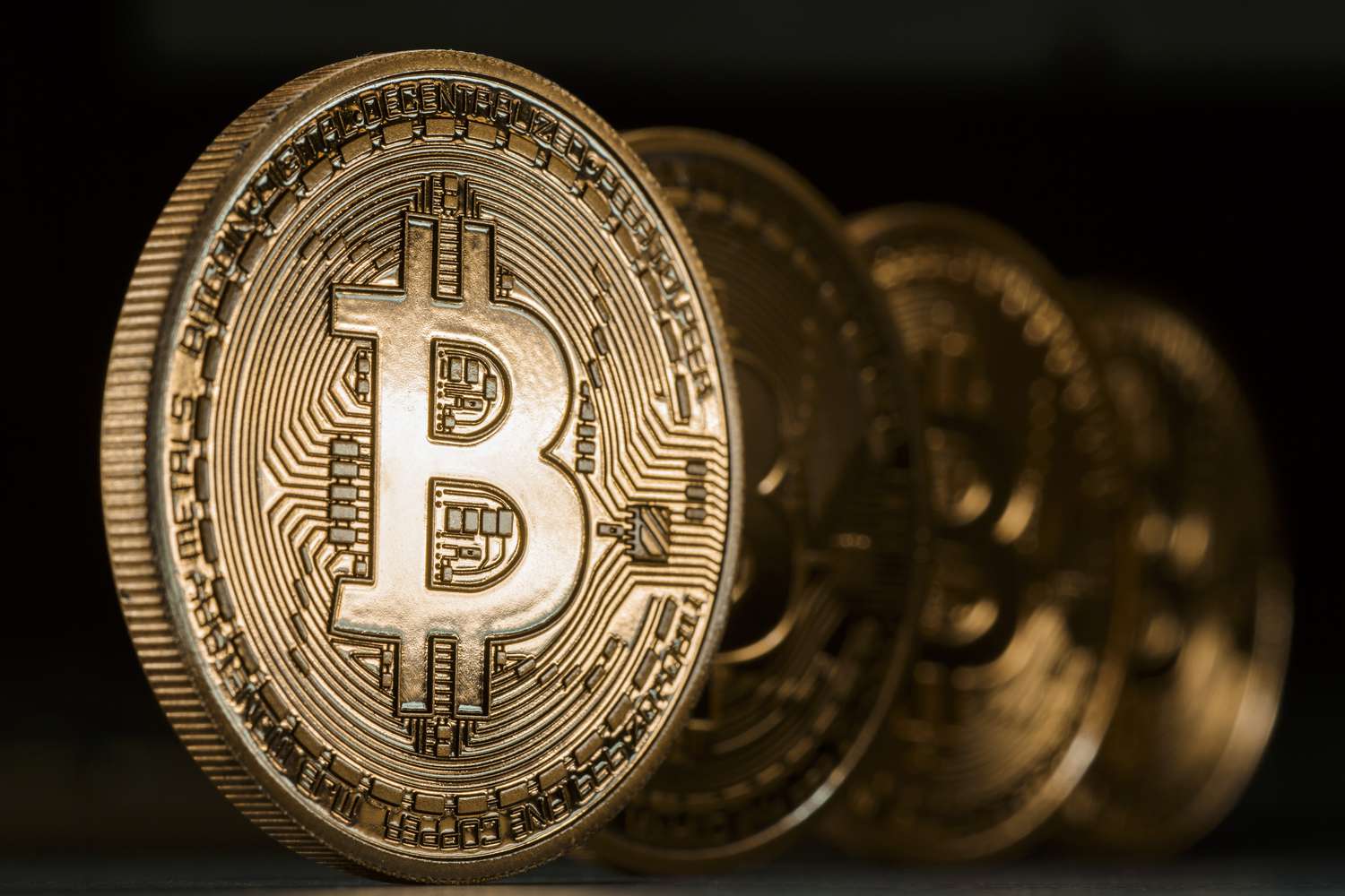 U.S. Spot Bitcoin ETFs Record $240 Million in Inflows, Snapping Six-Day Outflow Streak