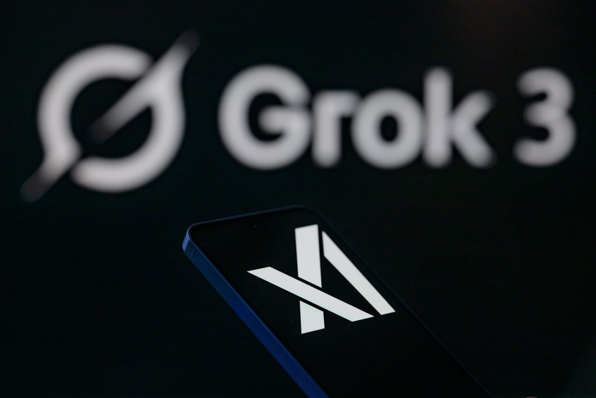Elon Musk’s xAI Seeks Crypto Expert as SpaceX Merger Creates $1.25 Trillion Tech Giant